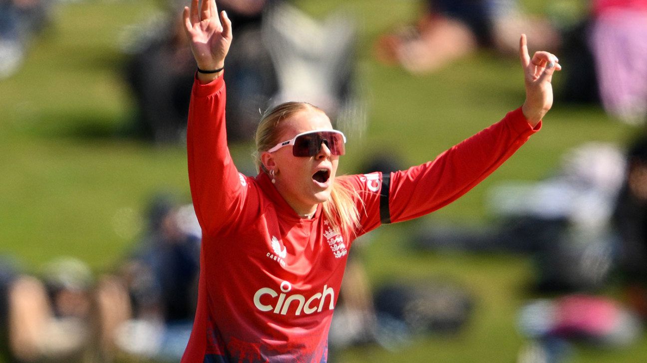 England's Sarah Glenn Ruled Out of T20I and ODI Series with Concussion