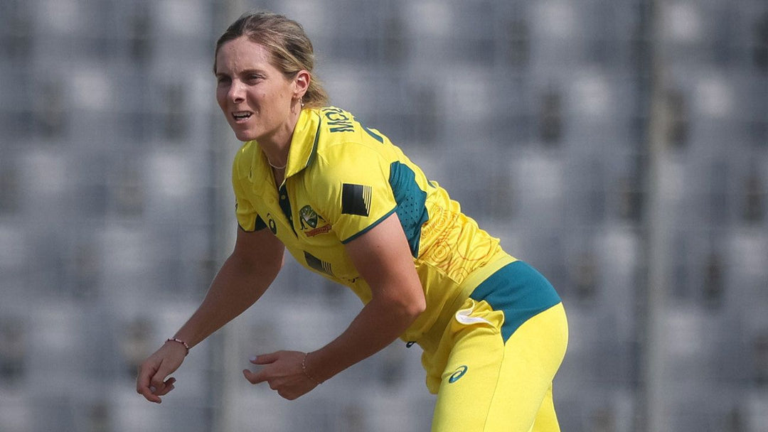 Sophie Molineux Faces Race to Recover for New Zealand Series and T20 World Cup