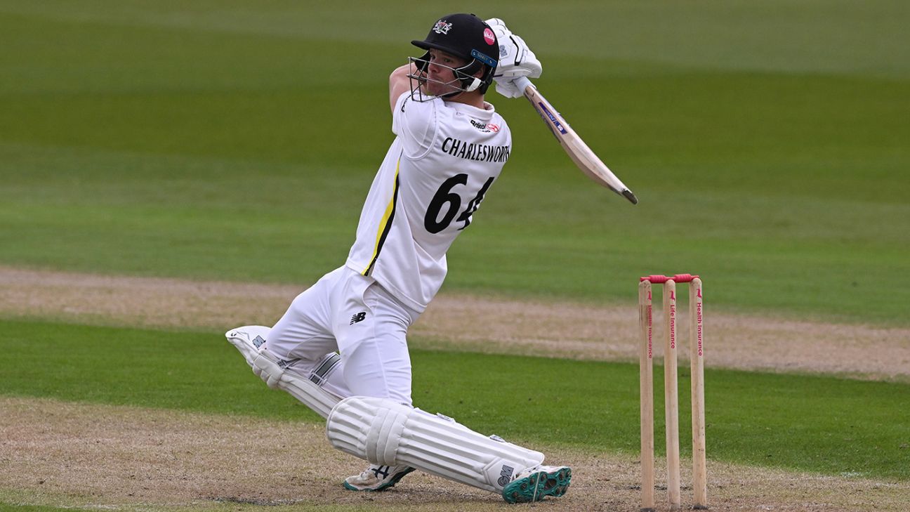 Charlesworth Century Leads Gloucestershire Fightback Against Leicestershire