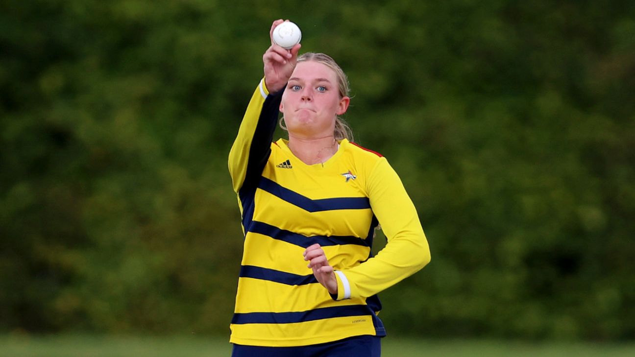 South East Stars Crush Thunder by 82 Runs in Rachael Heyhoe Flint Trophy