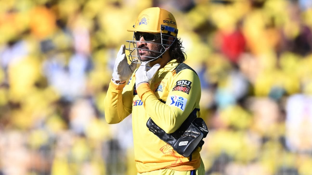 CSK Can Retain Dhoni as Uncapped Player Under Revived IPL Rule