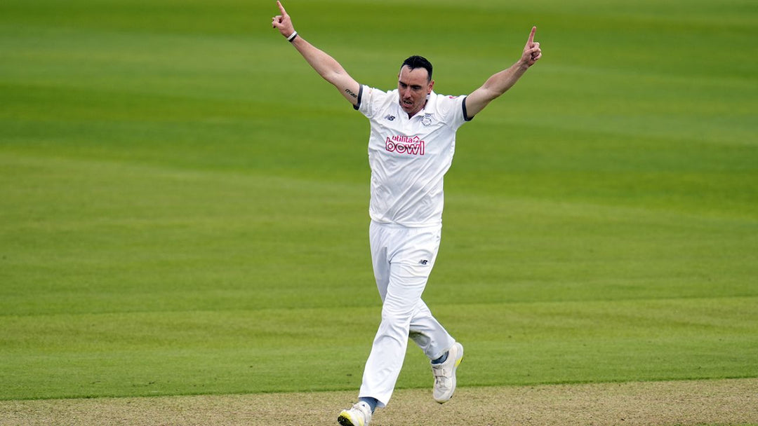 Abbott's Five-Wicket Haul Dents Hampshire's Title Hopes