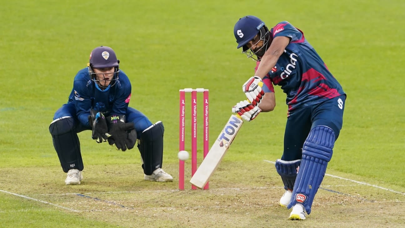 Bopara's Heroics Lead Northamptonshire to Thrilling Blast Win