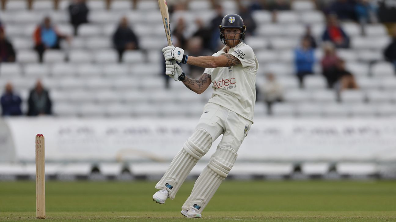 Durham and Worcestershire Engage in Wicket-Fest on Day One