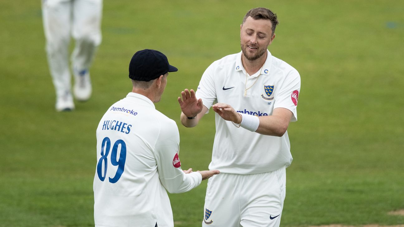 Robinson's Four-Wicket Haul Stuns Northamptonshire as Sussex Take Control