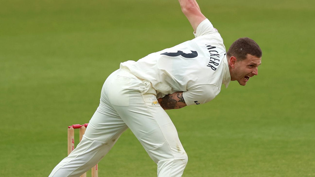 Surrey Crush Lancashire for Innings Victory, Extend Title Hopes