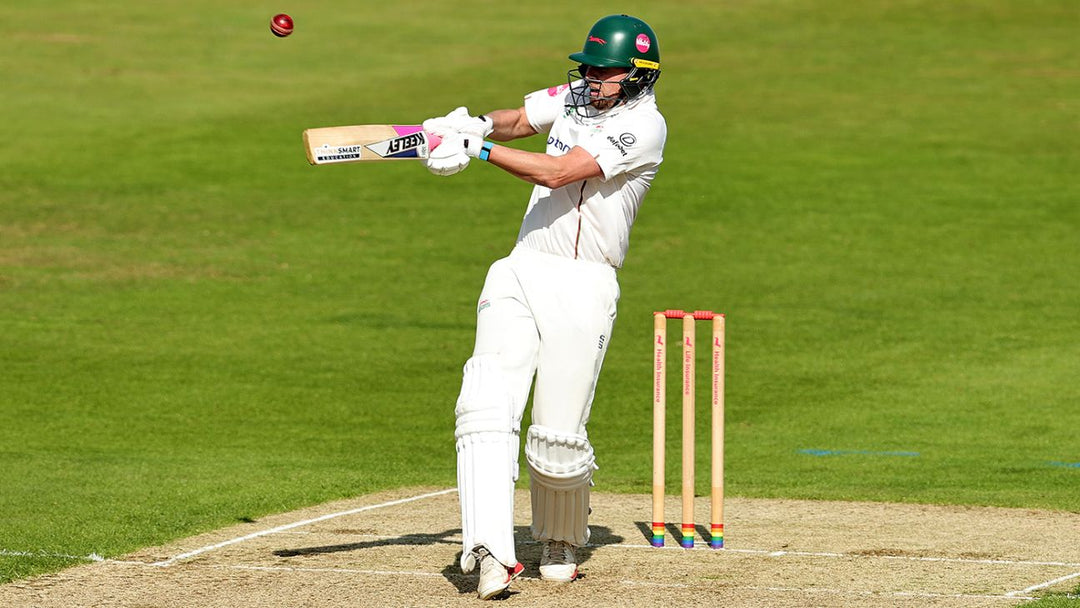 Leicestershire and Derbyshire Battle in Rain-Hit County Championship Clash