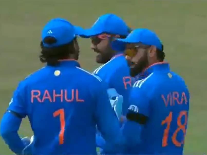 DRS Confusion Leaves Rohit Sharma Fuming in Sri Lanka vs India ODI