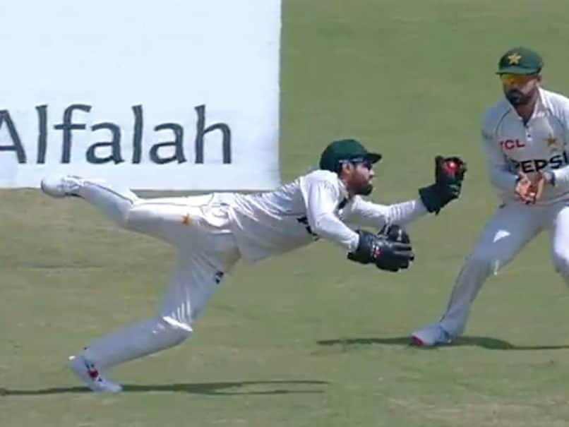 Mohammad Rizwan's One-Handed Stunner Breaks Bangladesh's Resistance