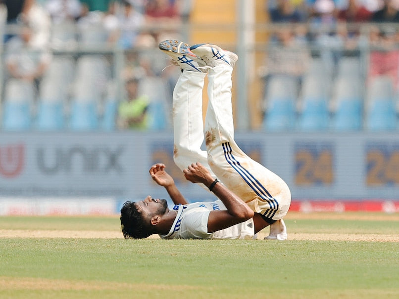 Jadeja-Sundar Spin Duo Dominates, But Sundar's No-Balls Frustrate Gavaskar