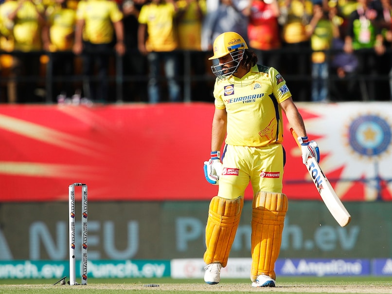 MS Dhoni Batting at No. 9 Stuns CSK Fans in Dramatic IPL Match