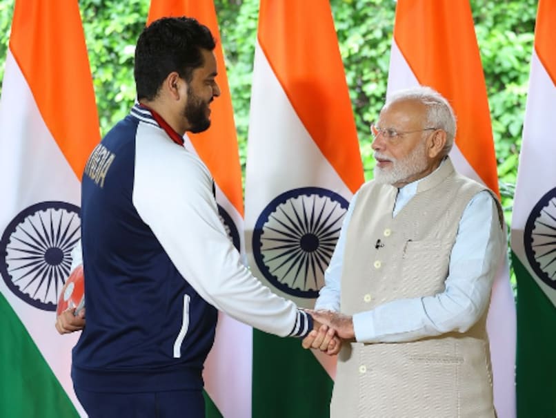 Paralympian Kathuniya Honors PM Modi as 'Param Mitra'