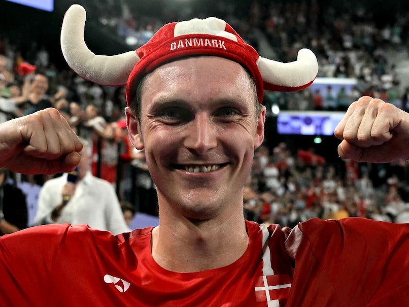 Viktor Axelsen Retains Olympic Badminton Title in Dominant Fashion