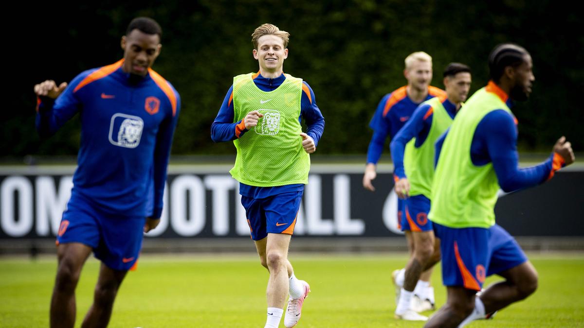 Frenkie de Jong Returns to Training, Boost for Netherlands