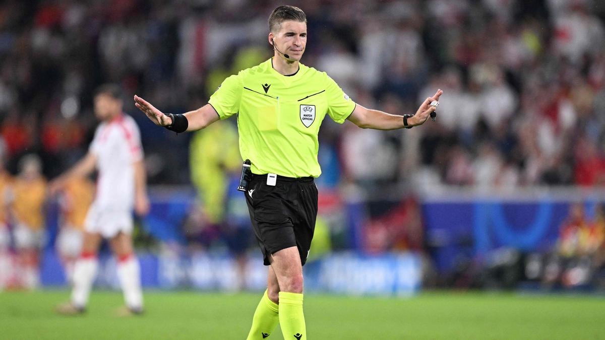 French Referee François Letexier to Officiate Euro 2024 Final