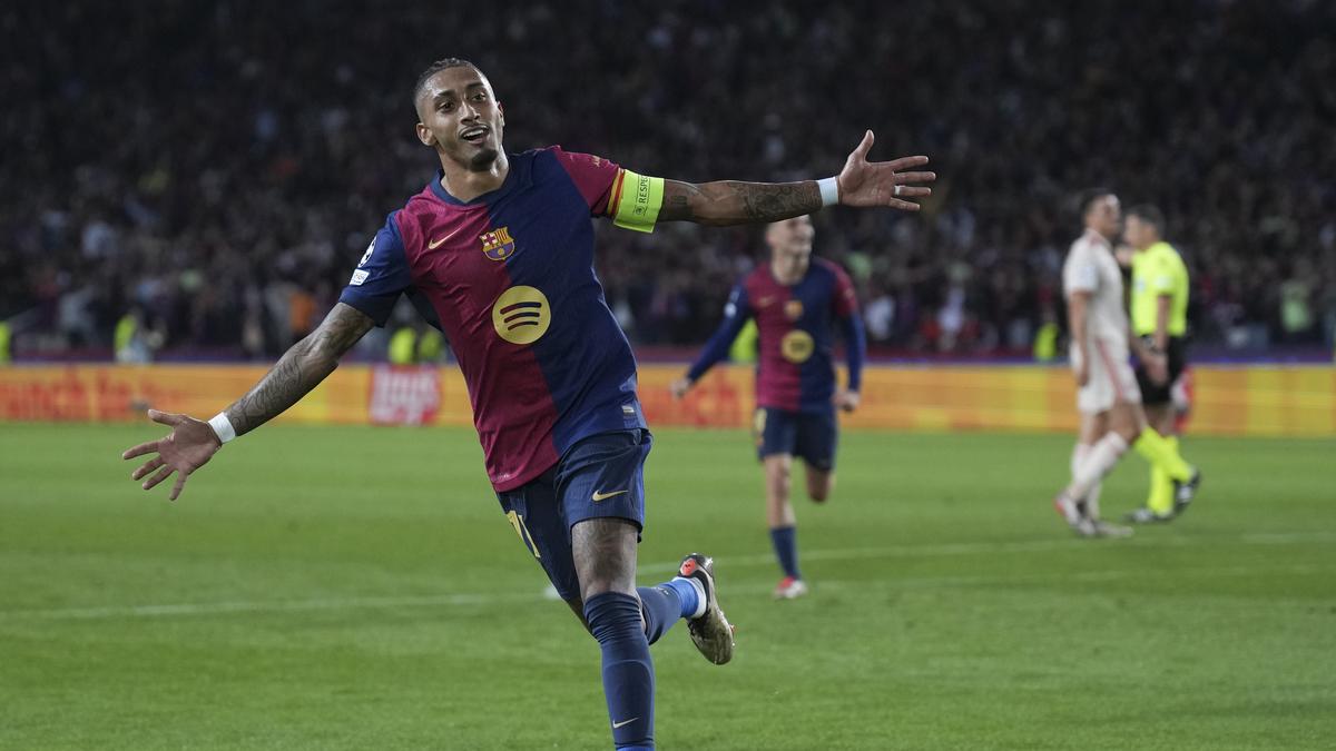 English Clubs Dominate Champions League, Barcelona Stuns Bayern