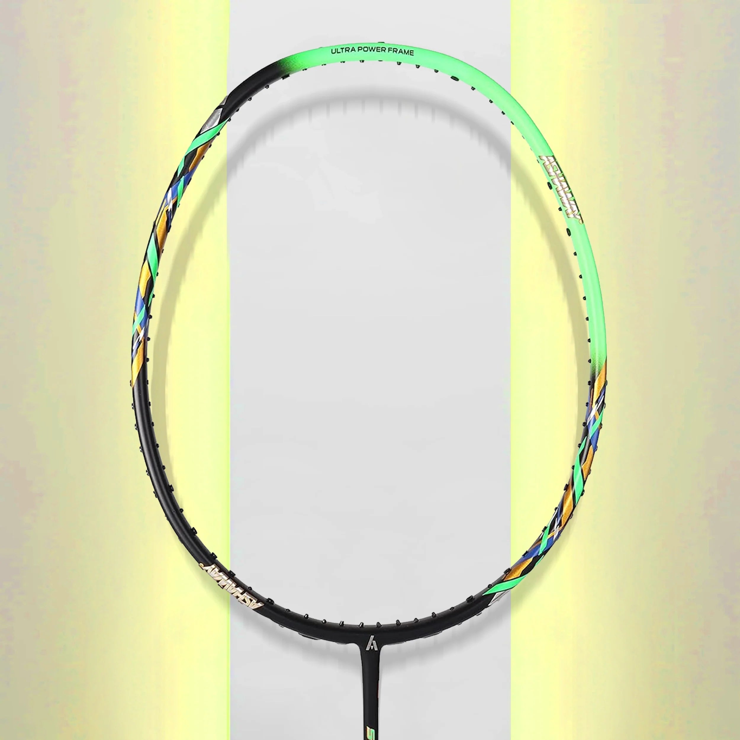 Review of the Ashaway STRIKER FORCE 4000 Badminton Racket, highlighting its features and benefits.