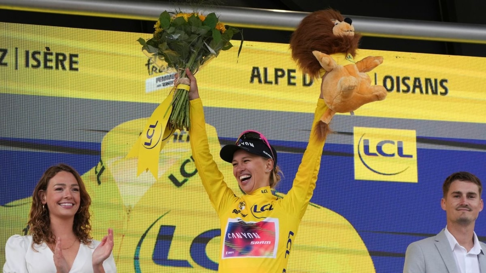 Niewiadoma Wins Women's Tour de France by a Narrow Four Seconds