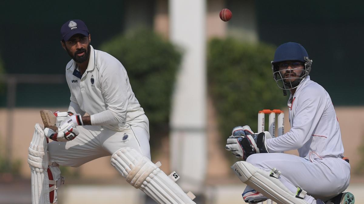 Mantri's Century Guides Madhya Pradesh to First Innings Lead in Ranji Semifinal