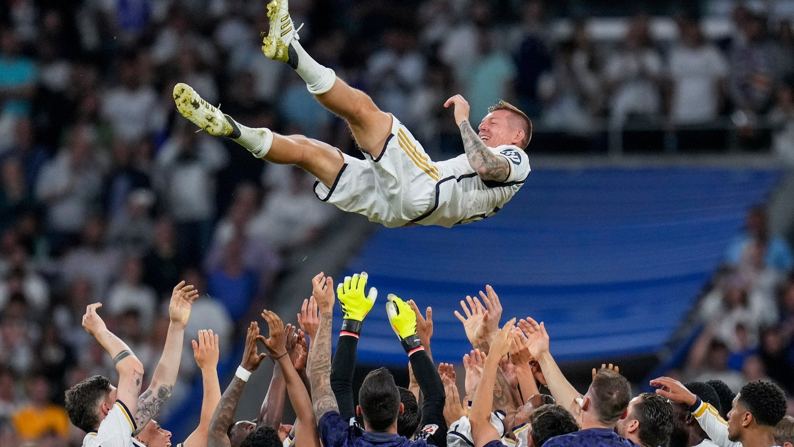 Toni Kroos Bids Farewell to Real Madrid in Emotional Bernabeu Send-Off