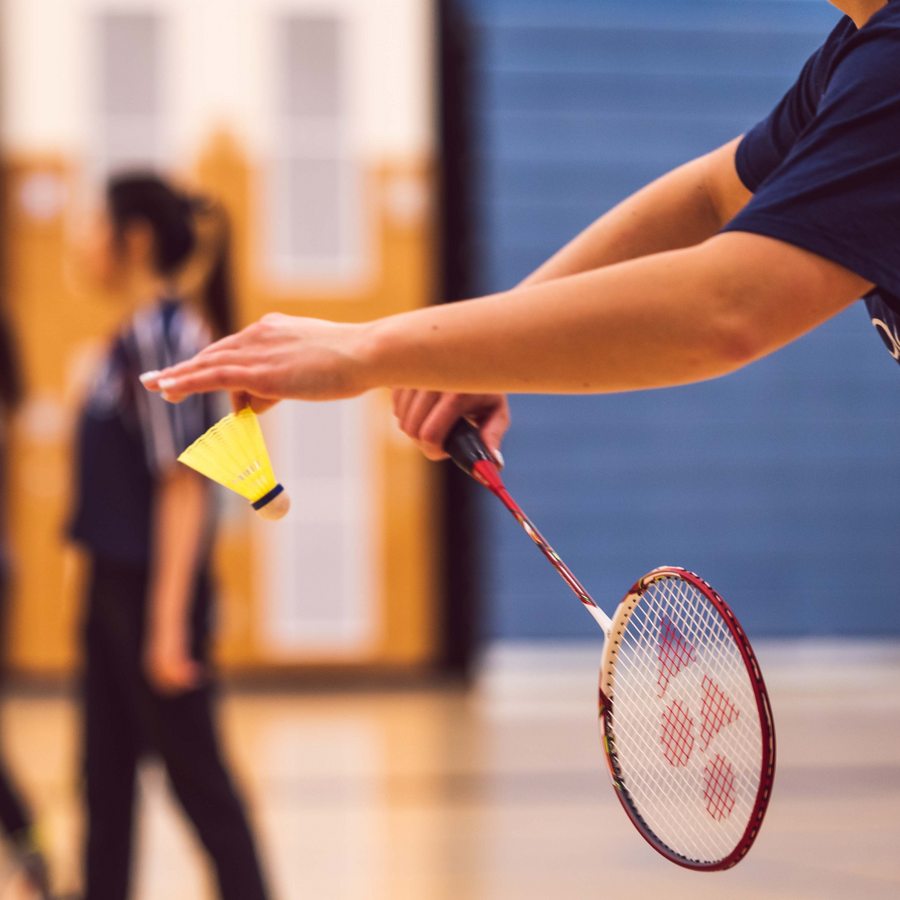 Yonex vs. Li-Ning: A Comparison of Top Badminton Rackets