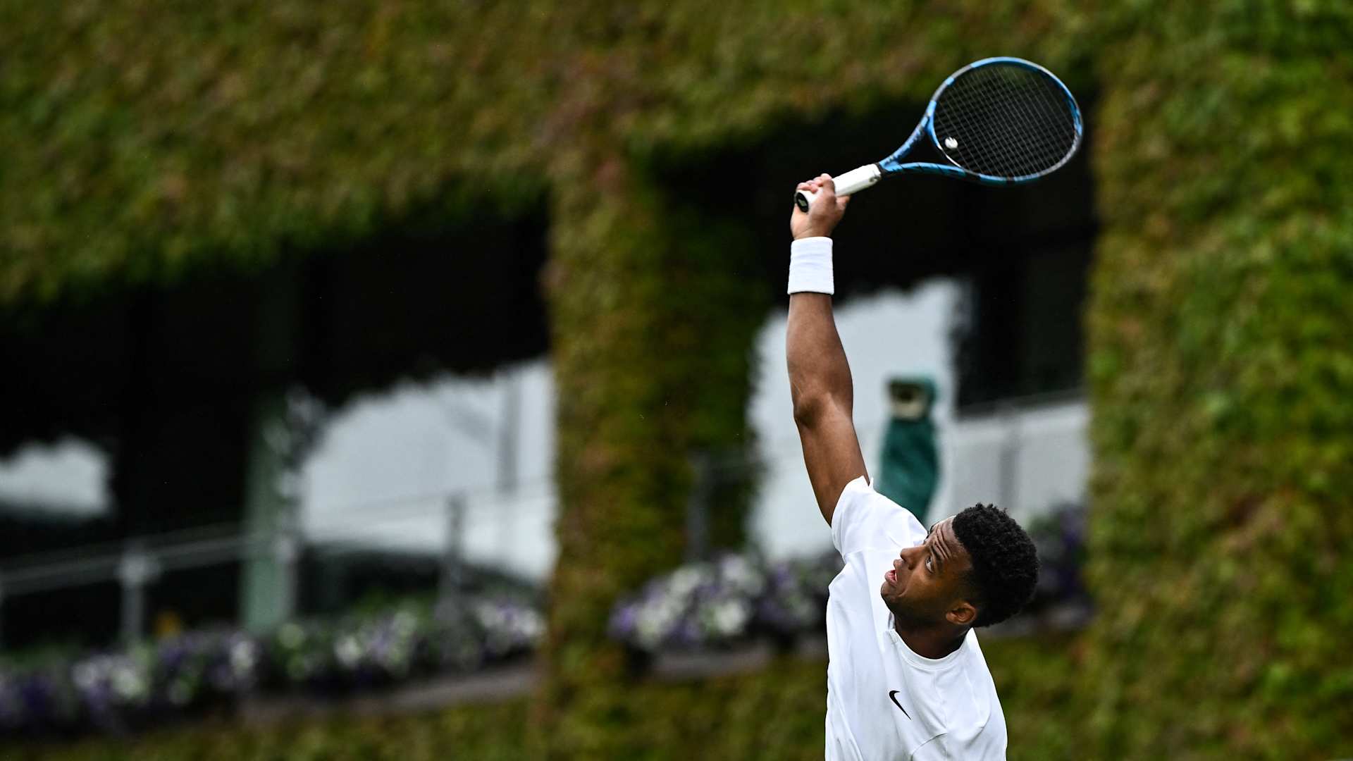 French Giant Mpetshi Perricard Stuns Wimbledon with Monstrous Serves