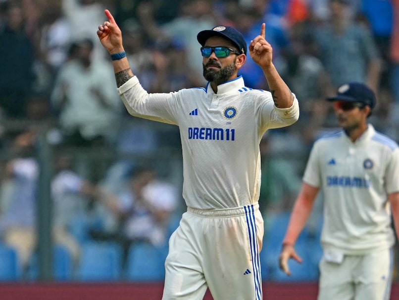 Kohli Dances to Bollywood Hit, India Dominates with Ball on Day 1