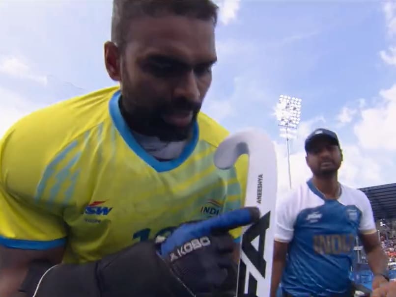 Sreejesh's Heartfelt Gesture Melts Hearts After India's Olympic Hockey Triumph