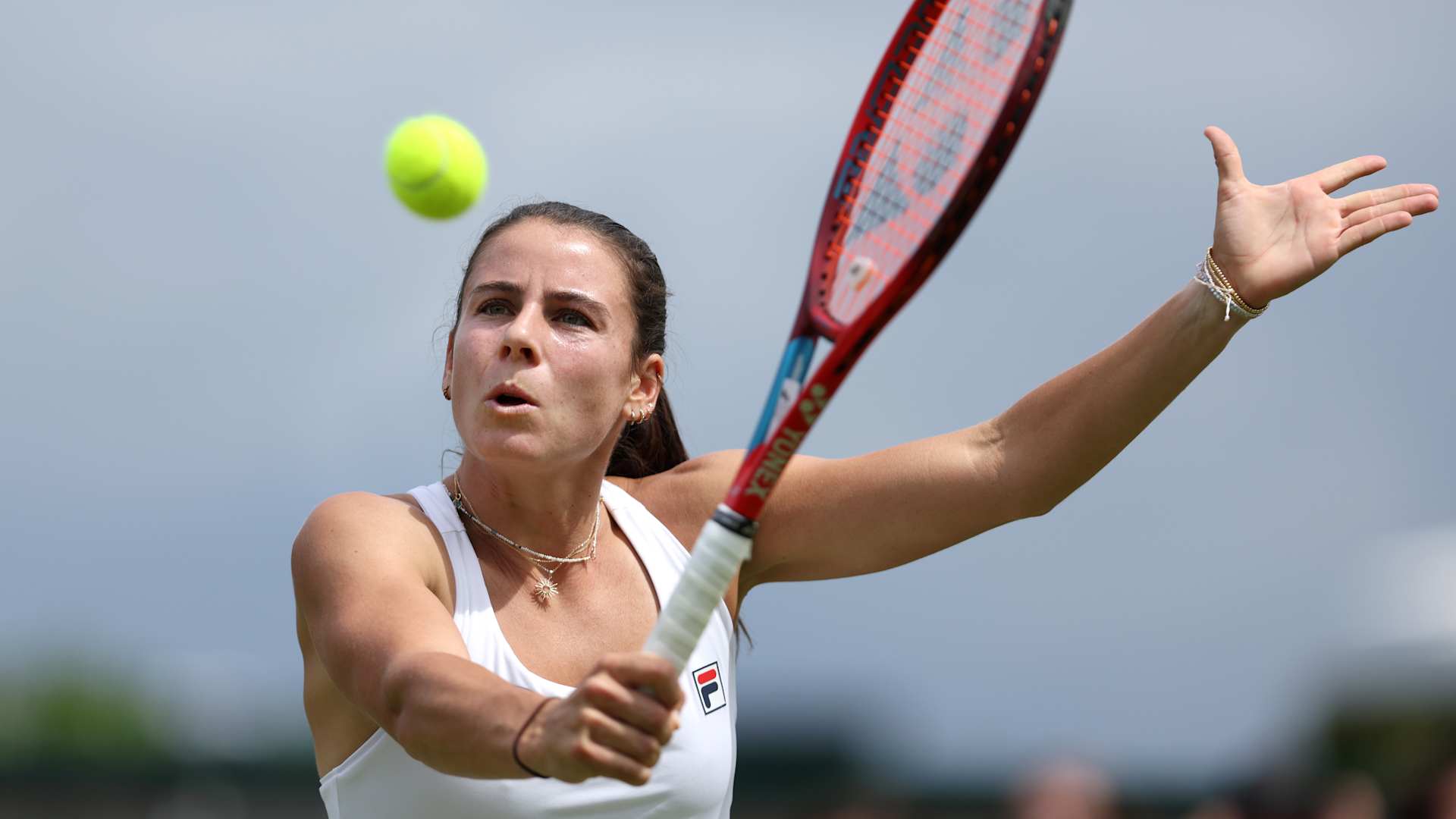 Emma Navarro's Wimbledon Dream: Facing Coco Gauff for Quarterfinal Berth