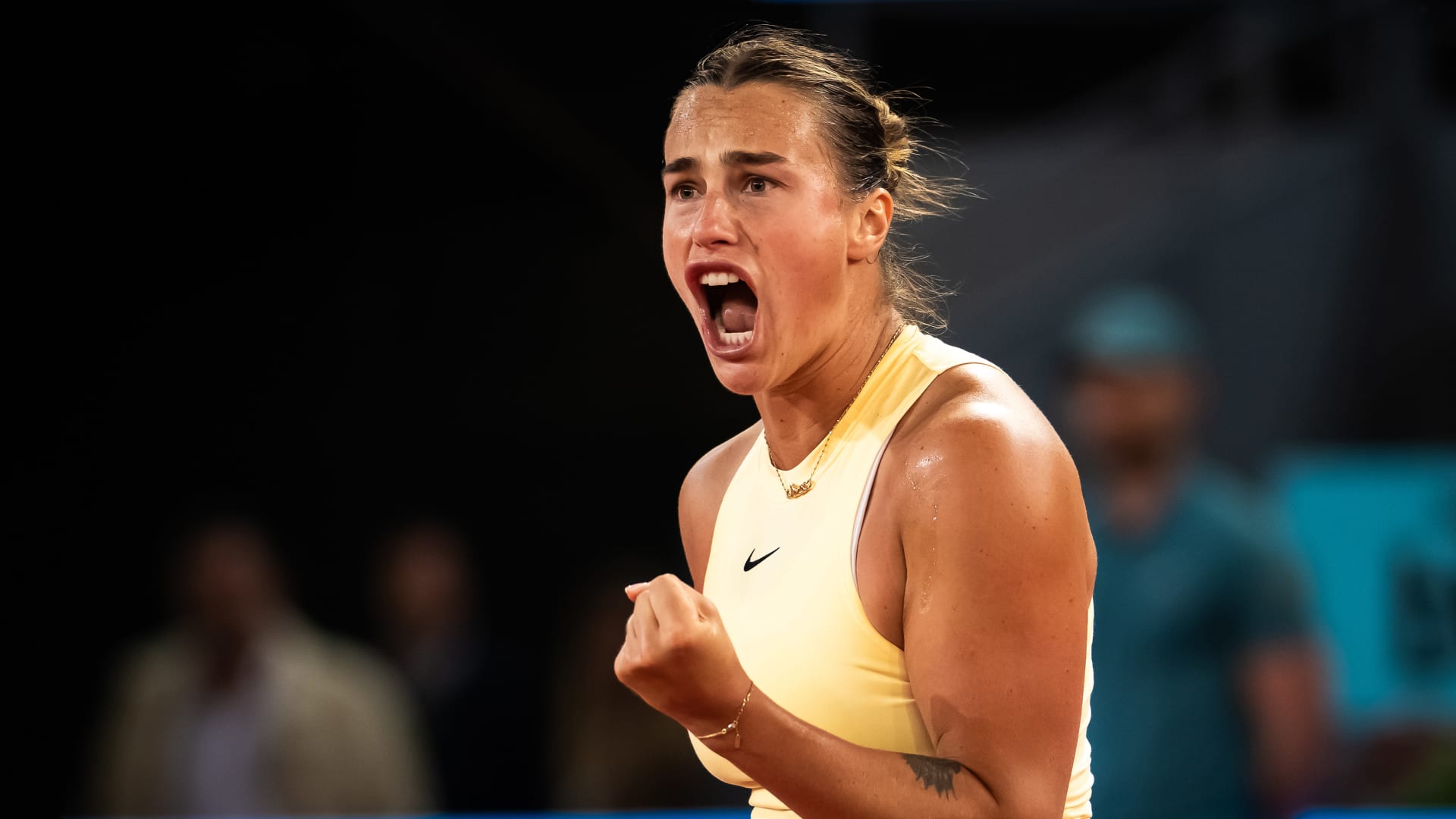 Sabalenka Ends Collins' Winning Streak, Reaches Madrid Quarters