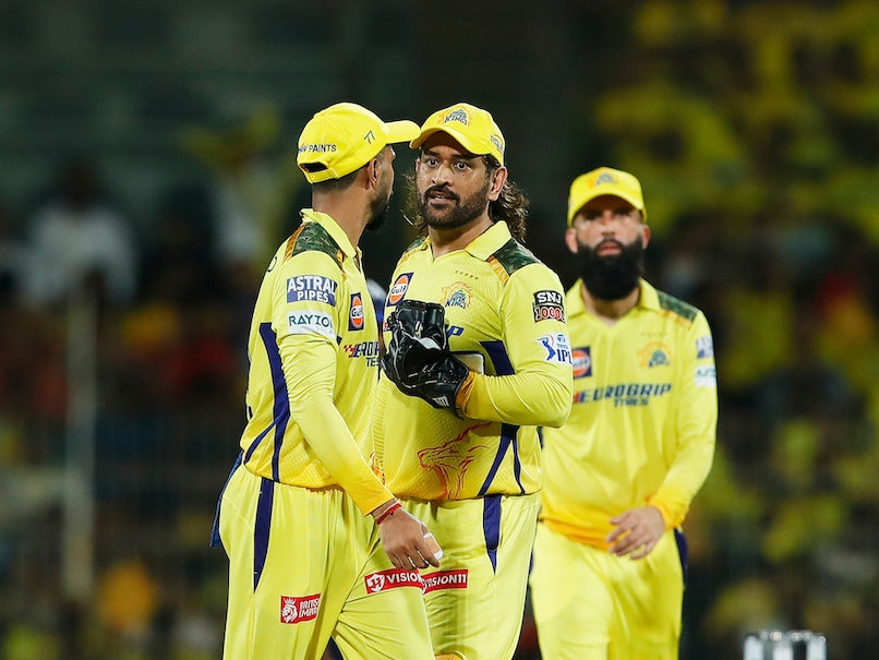 Du Plessis Addresses Dhoni Retirement Speculation Ahead of RCB-CSK Clash