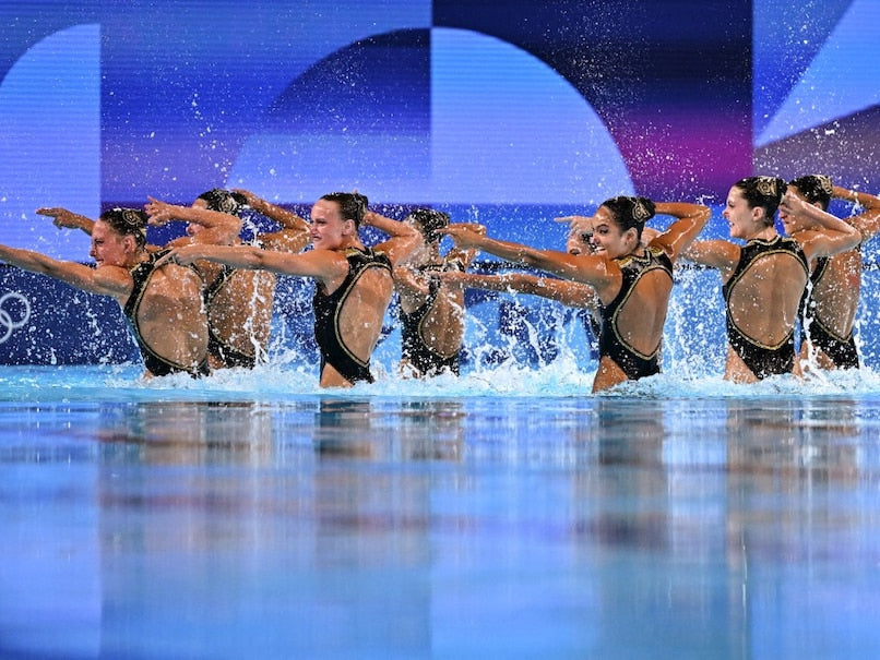 USA Artistic Swimming Team Stuns with Michael Jackson Tribute at Paris Olympics