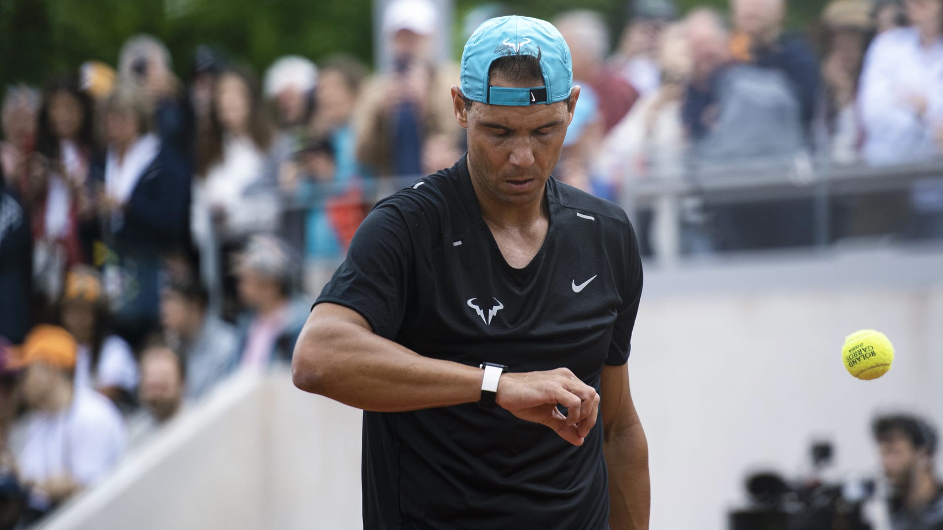 Nadal Faces Zverev in Roland Garros Semifinal Rematch