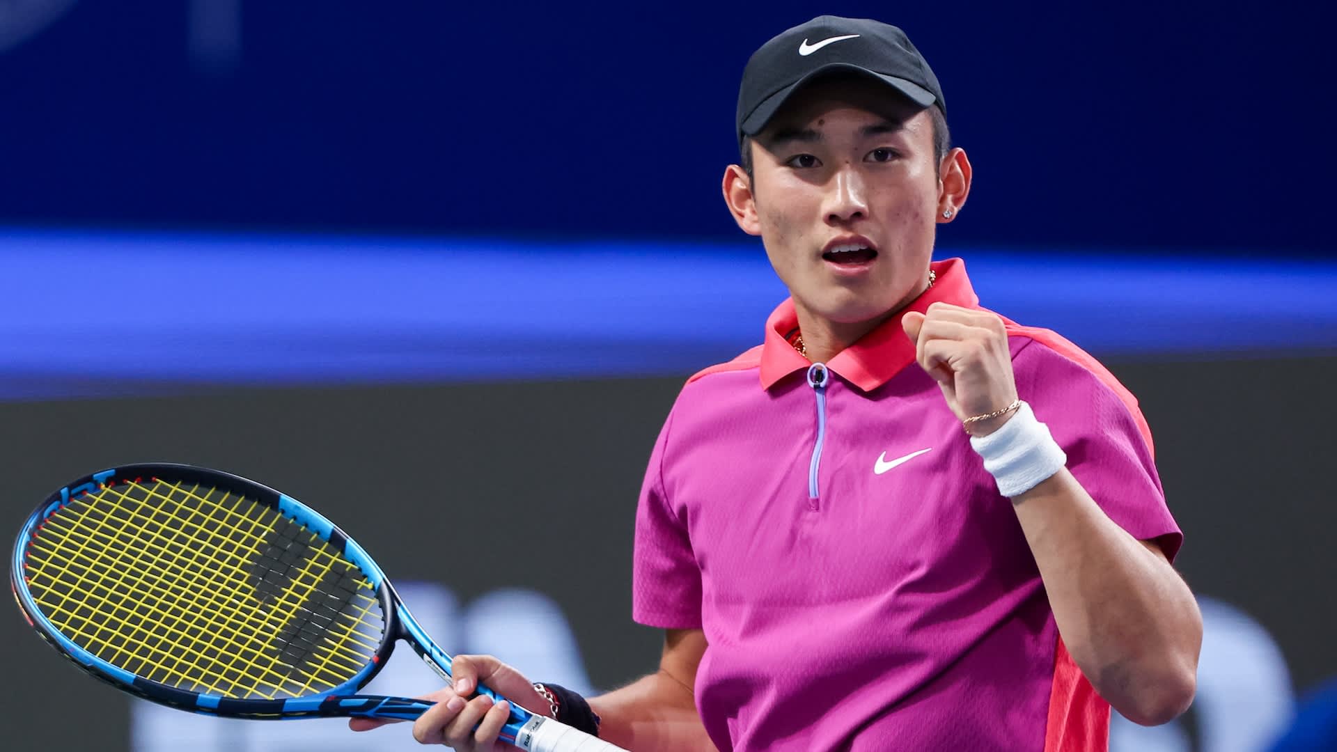 Teen Phenom Shang Juncheng Captures Maiden ATP Title in Chengdu