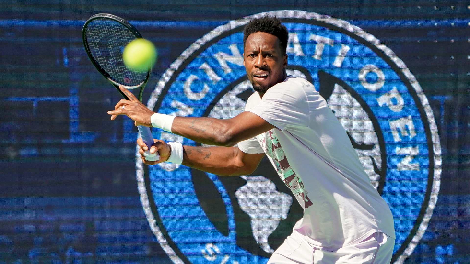 Monfils Sets Up Alcaraz Clash in Cincinnati