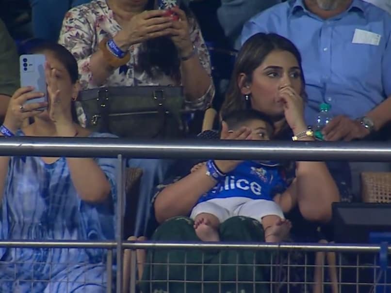 Jasprit Bumrah's Wife and Son Cheer Him On at Mumbai Indians Match