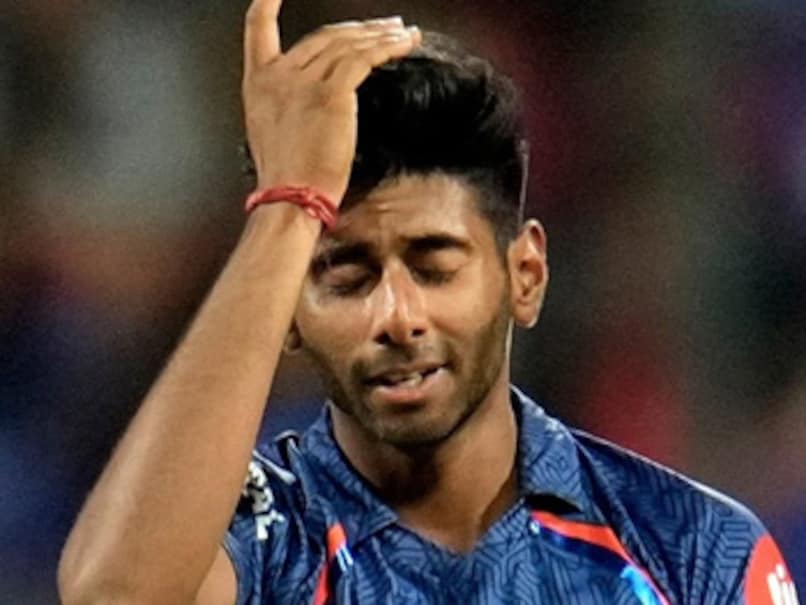 Mayank Yadav's IPL Participation in Doubt After Abdominal Muscle Tear