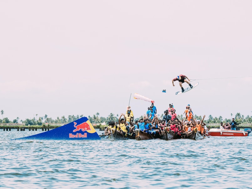 Austrian Wakeboarder Dominik Hernler Jumps Over 500 People in Kerala's Backwaters