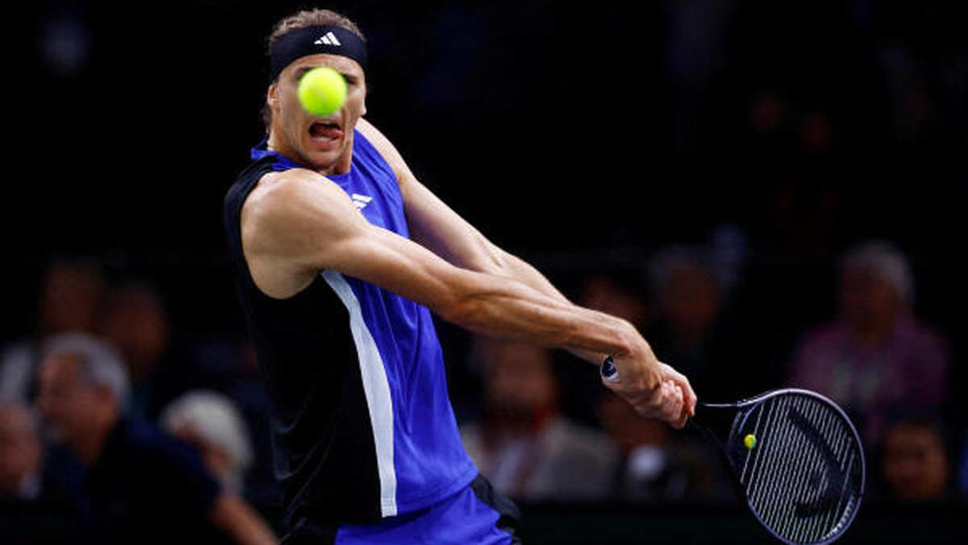 Zverev Powers into Paris Masters Final, Defeats Rune