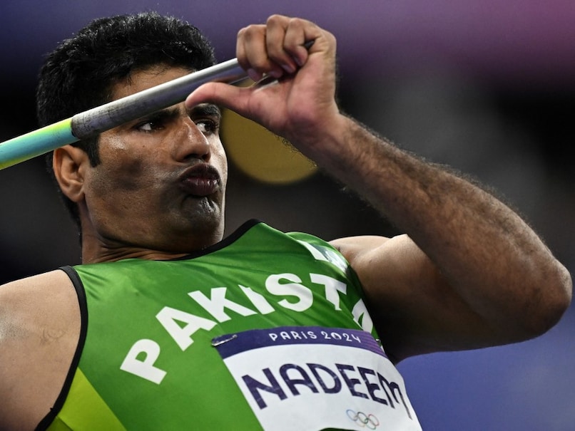 Arshad Nadeem Calls for Modern Facilities for Women Athletes