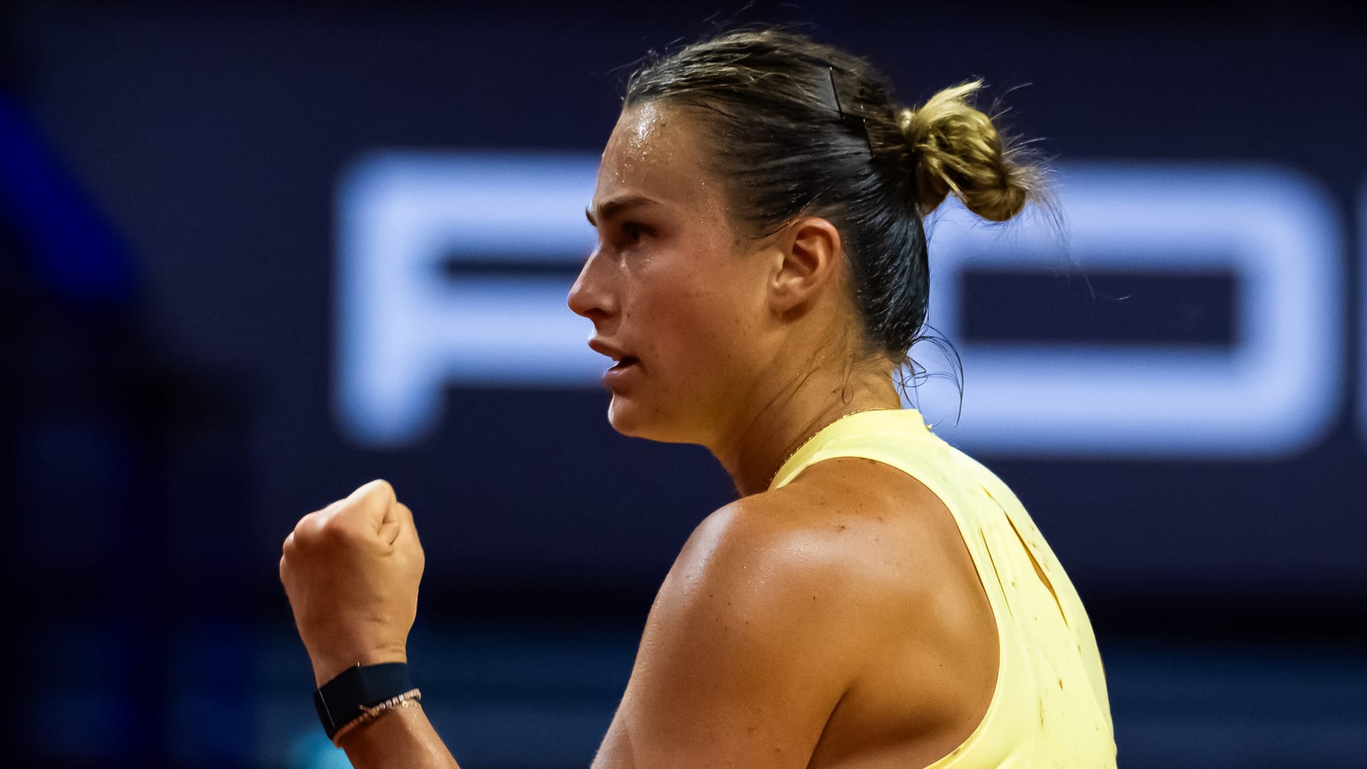 Sabalenka Advances in Stuttgart Despite Emotional Badosa Retirement