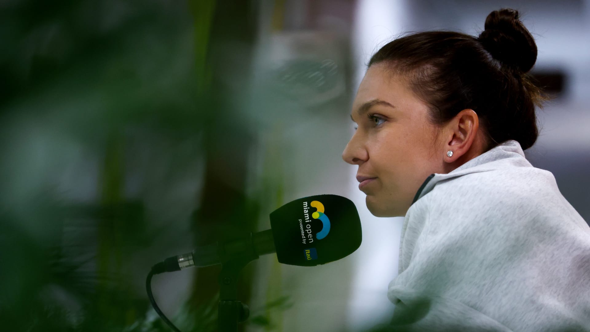 Simona Halep's Madrid Comeback Postponed Due to Physical Concerns