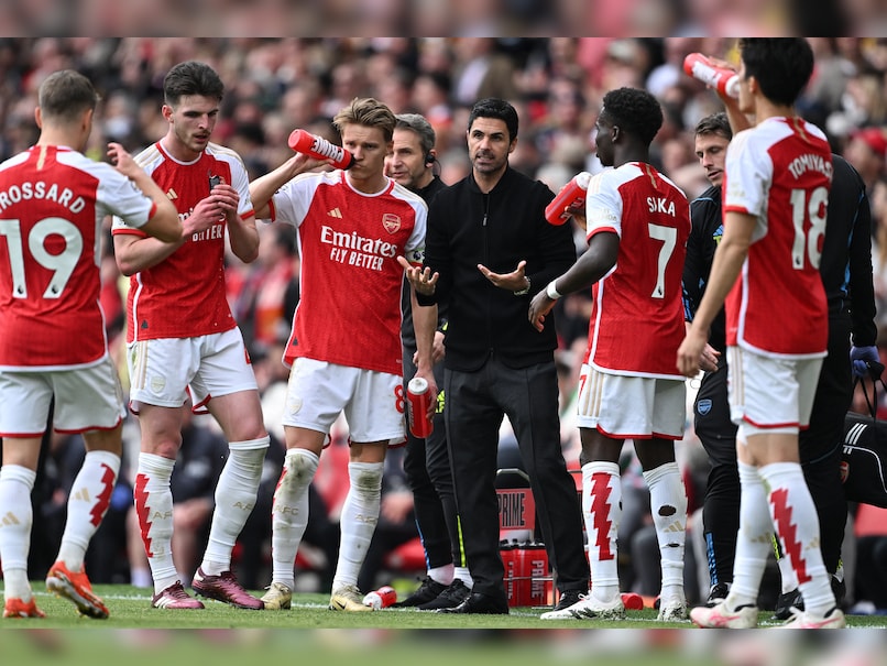 Arsenal's Title Hopes Hinge on Fulham Favor, European Race Heats Up