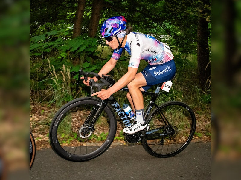 Afghan Cyclist Fariba Hashimi Defies Taliban, Aims for Olympic Glory