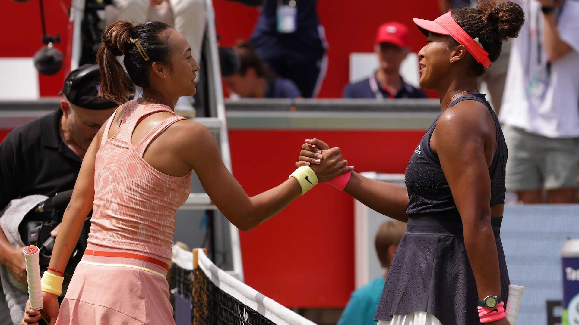 Zheng Qinwen Stuns Naomi Osaka in Berlin, Secures Second Victory