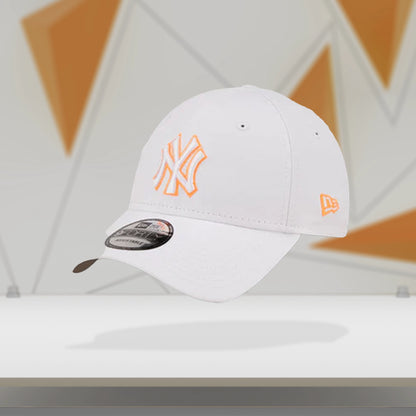 New Era NY Yankees Neon Outline Adjustable Cap - White