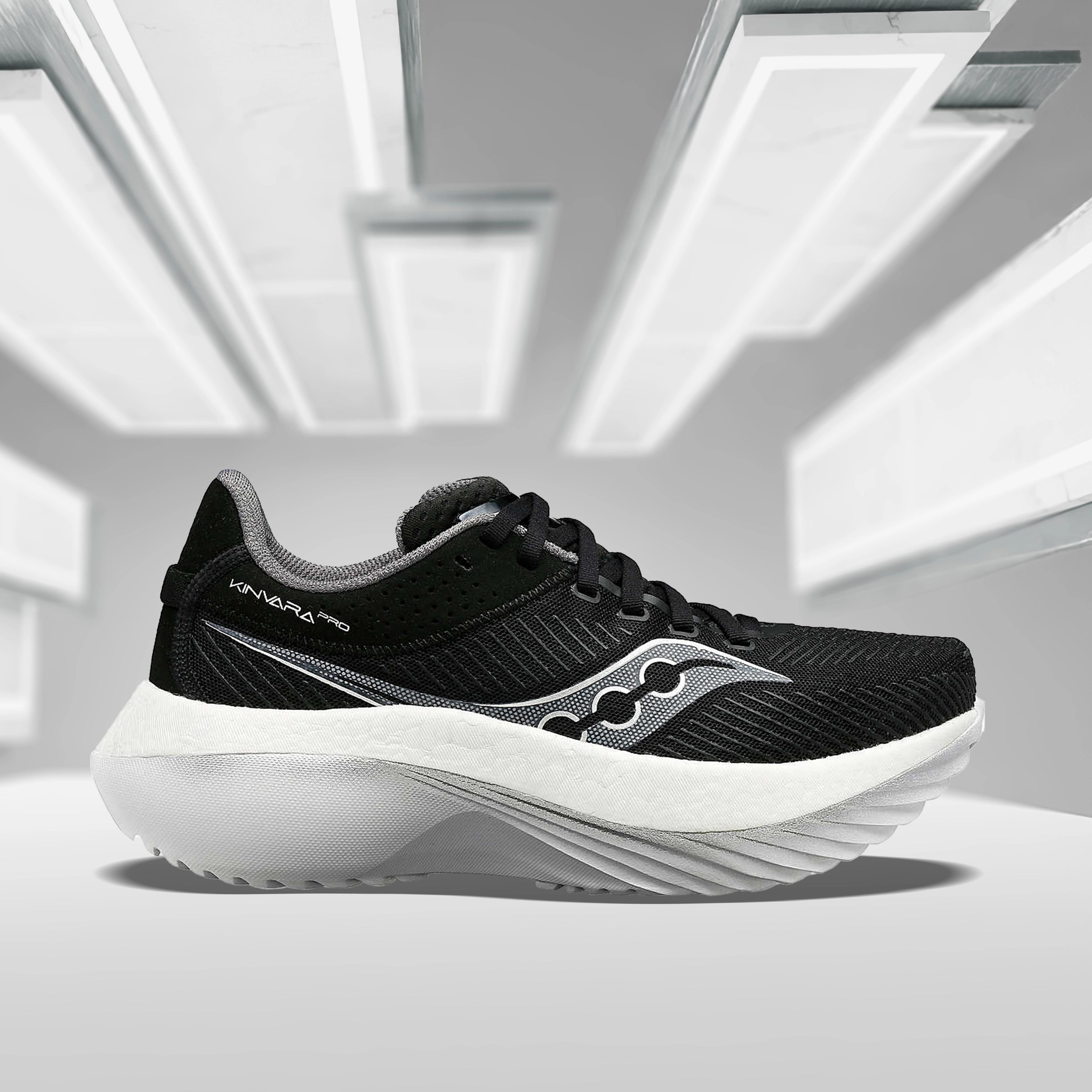 Saucony Kinvara Pro Black/White - S20847-10 - Running Shoes