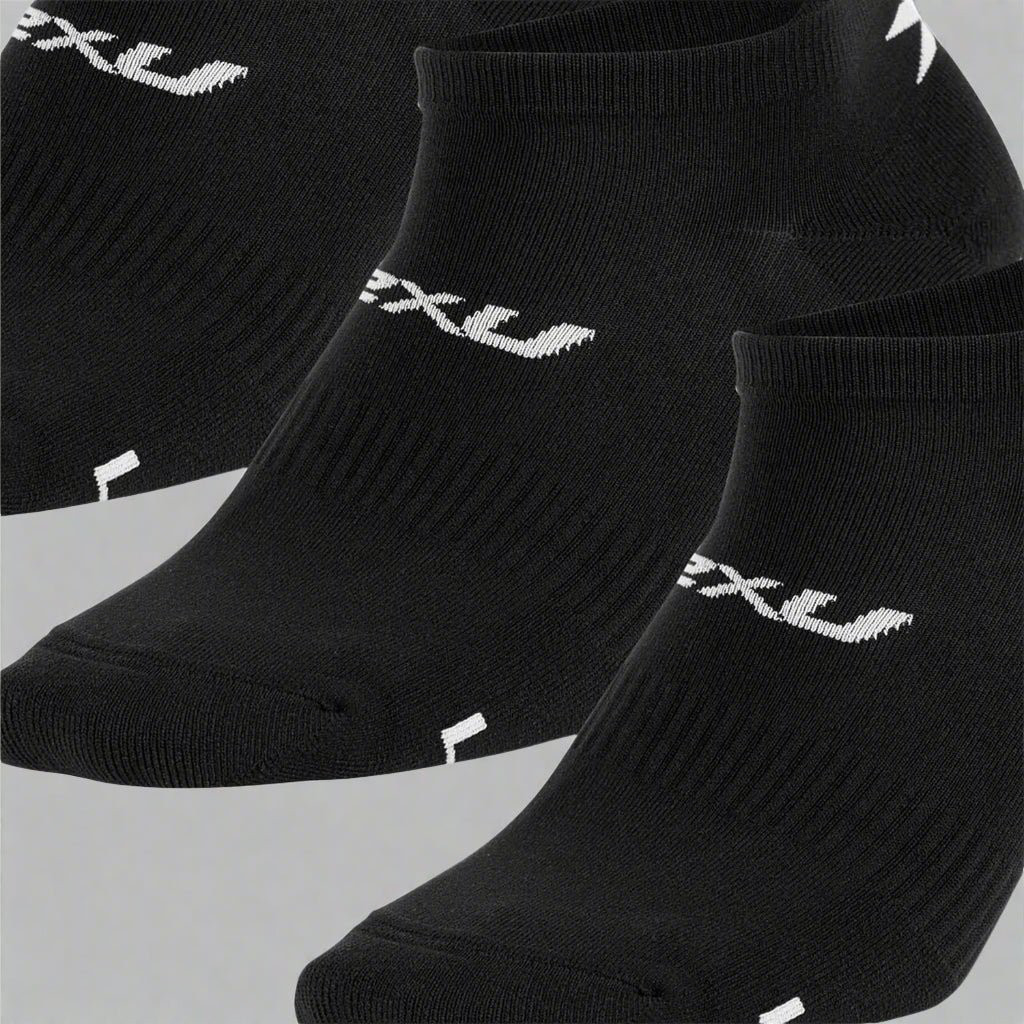 2XU_AnkleSock_3Pack_BlackWhite_Zoomed_Instasport