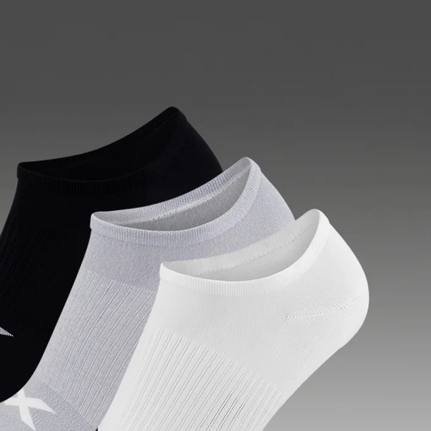 2XU_Invisible_Socks_3_Pack_Zoom_InstaSport