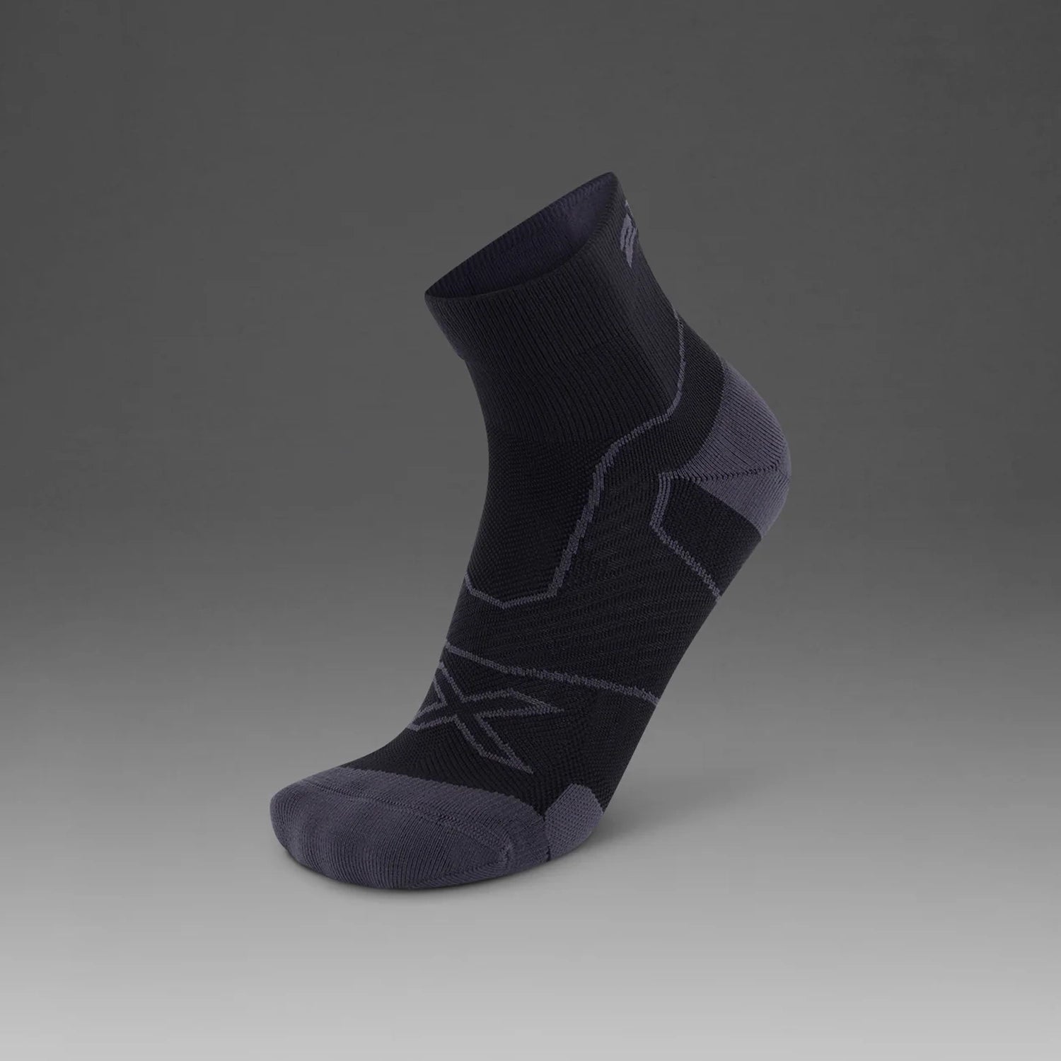 2XU_Vectr_Cushion_14_Crew_Sock_Black_Titanium_Spec_InstaSport
